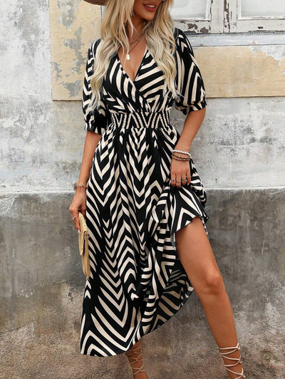 Layla™ - Modern Geometric Print Dress
